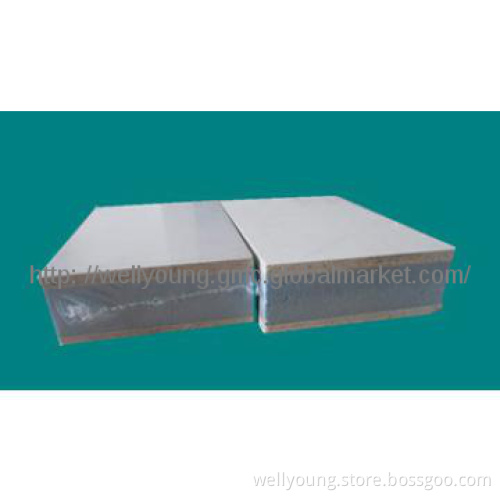 XPS sandwich panels for keeping warm